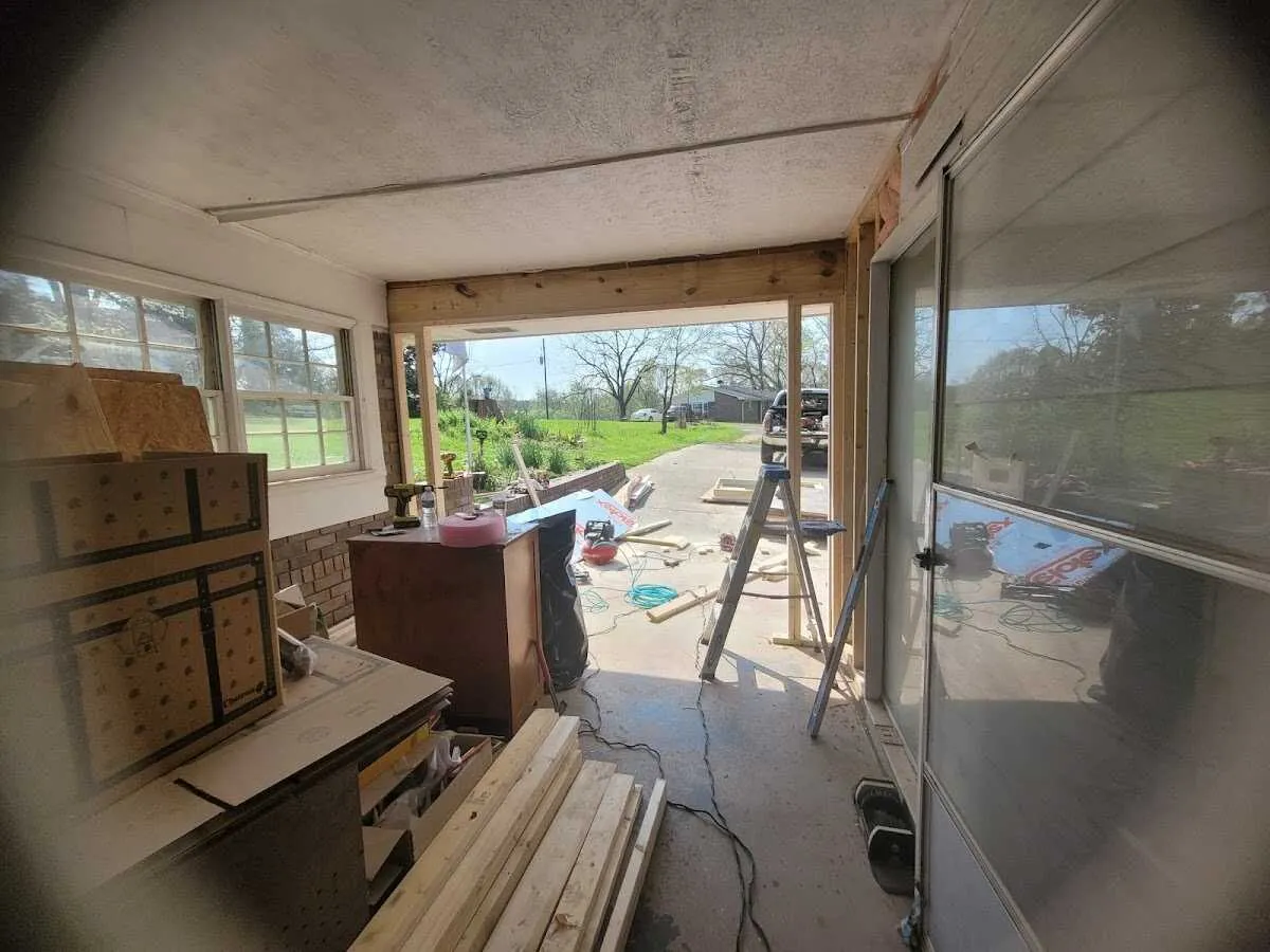 Air movers and dehumidifier for Drying & Dehumidification in Sutherlin